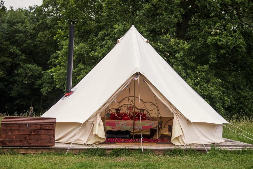 Camp Katur Glamping Hotel Carthorpe Exterior photo
