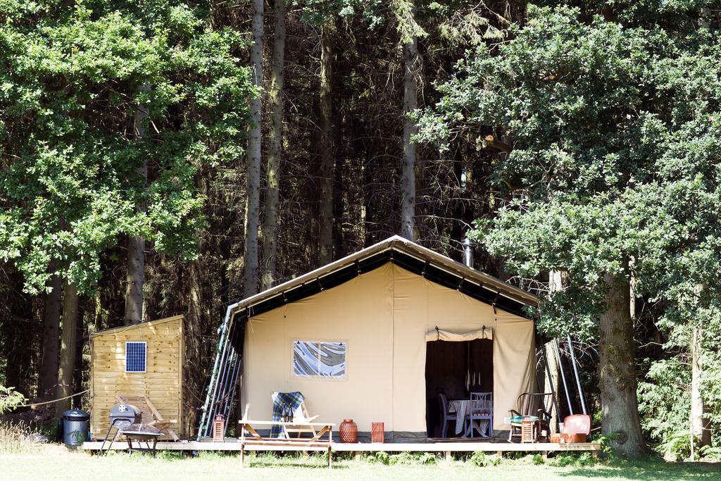 Camp Katur Glamping Hotel Carthorpe Exterior photo