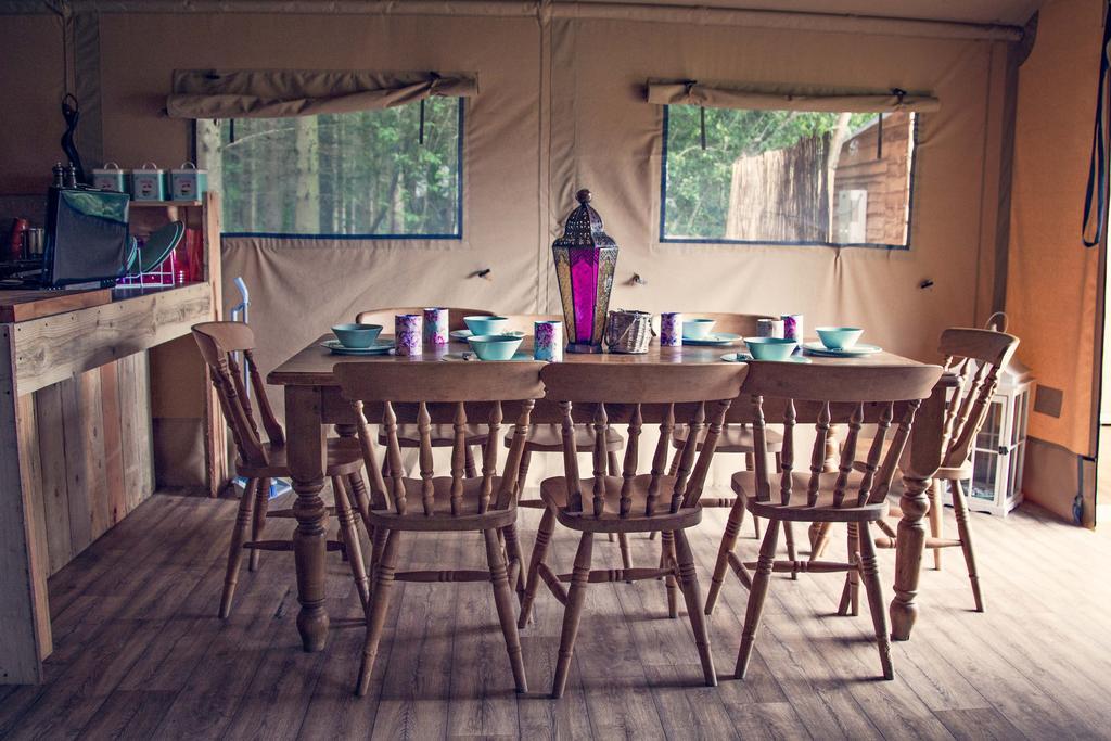 Camp Katur Glamping Hotel Carthorpe Exterior photo