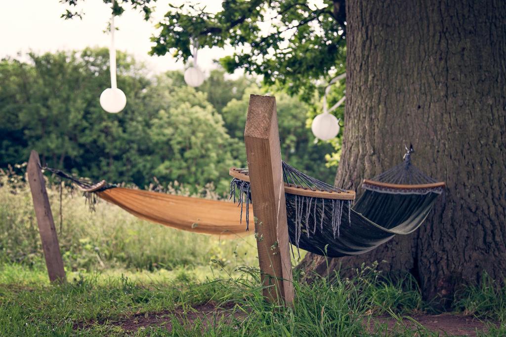 Camp Katur Glamping Hotel Carthorpe Exterior photo